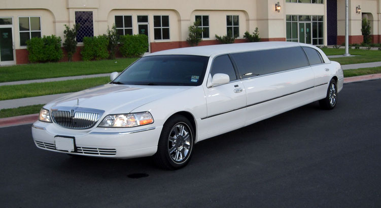 Buckingham Towncar Limo Buckingham Towncar Limo